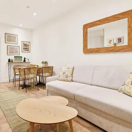 Apartment Beautiful Flat With Ac For 4 Pax - Opera