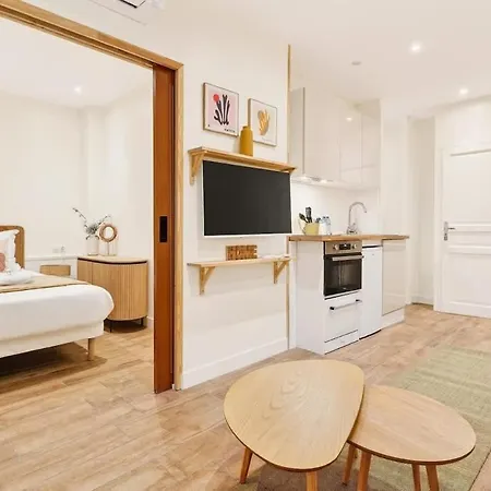 Beautiful Flat With Ac For 4 Pax - Opera Apartment